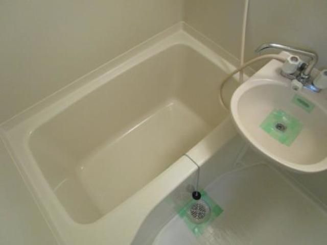 バス・シャワールーム　バスルーム