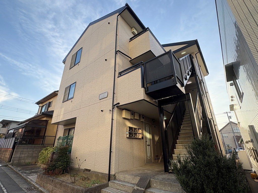 建物外観　おゆみ野駅まで徒歩２分の立地です。
