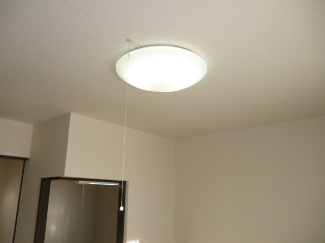 その他　照明器具付きで出費を抑えられます（*^^）v
