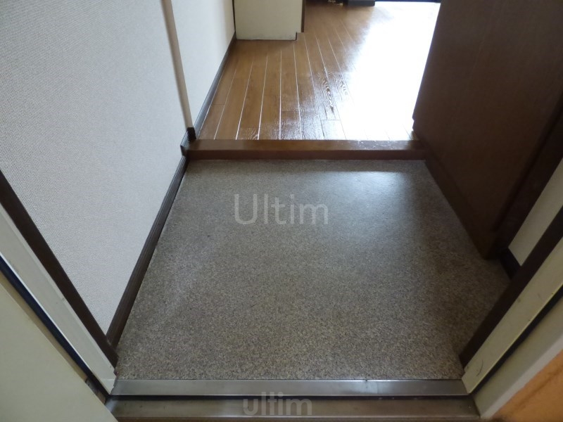 玄関　※別のお部屋のお写真です。御参考までに。