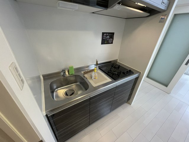 キッチン　２口ガスコンロのシステムキッチンです。