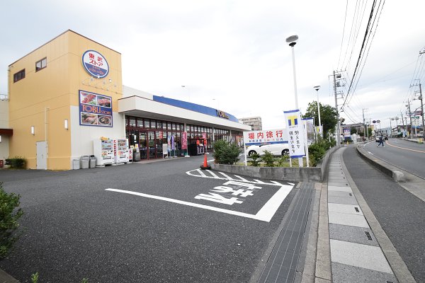 スーパー　東武ストア（スーパー）まで586m