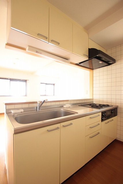 キッチン　同物件別号室