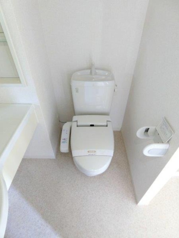 トイレ　図面と現状に相違がある場合には現状を優先