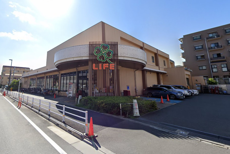 スーパー　ライフ上池台店（スーパー）まで355m