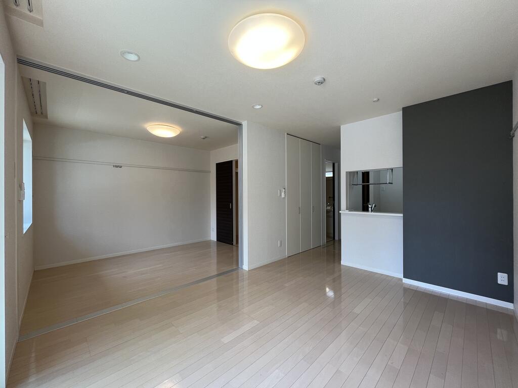 居室・リビング　居間