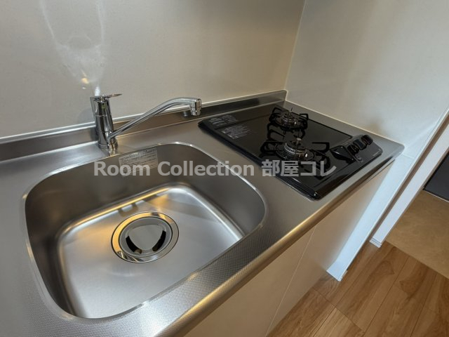 キッチン　※同物件他部屋写真 反転、色違いの場合有 現況優先