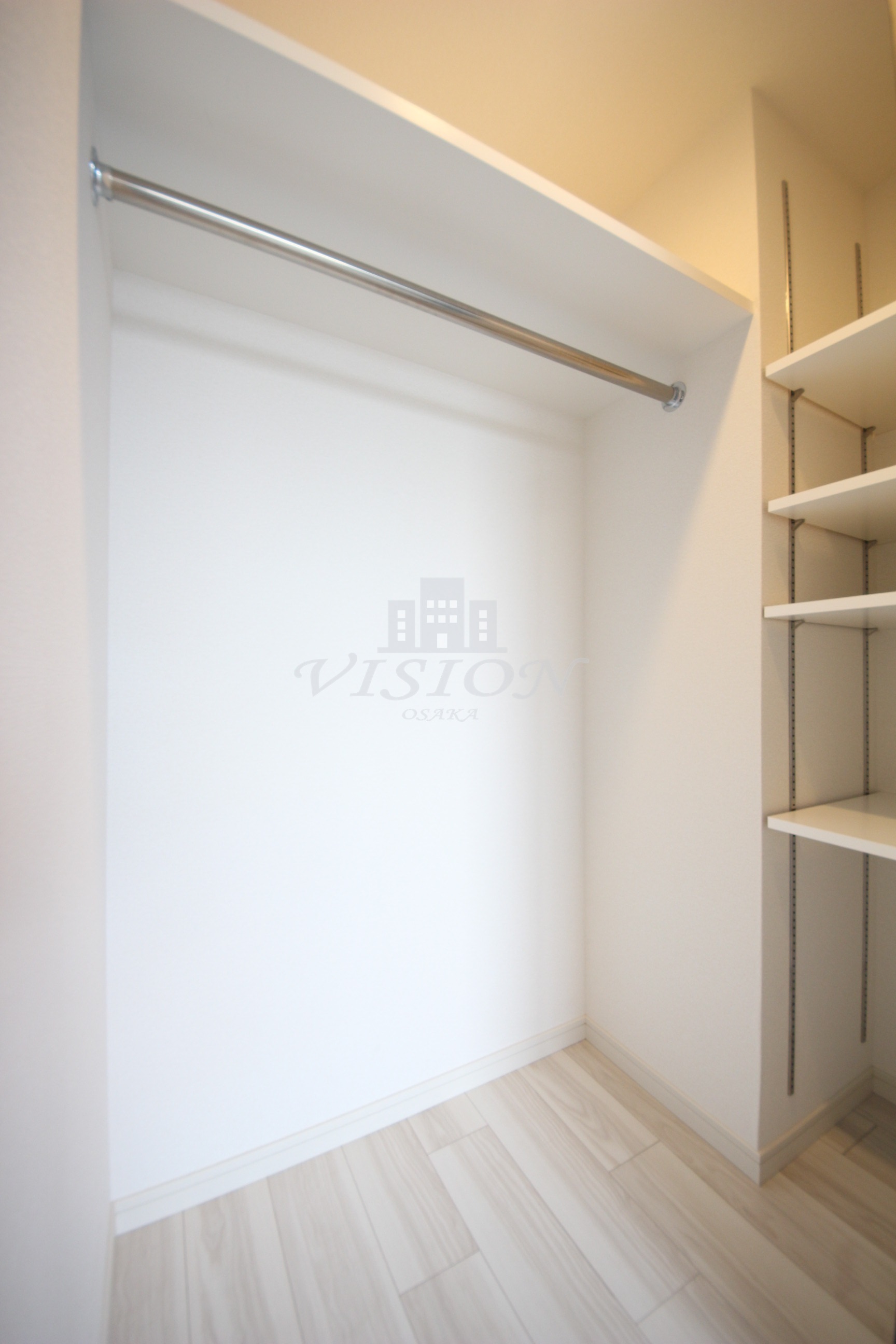 収納　写真は別タイプとなります。