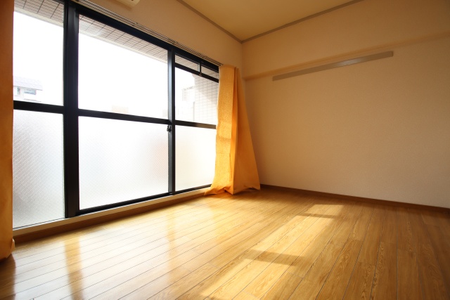 バルコニー　※別室の参考写真の為、現況優先です。