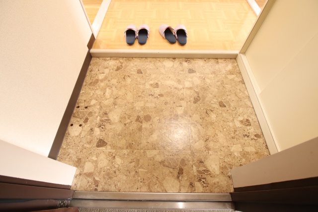 玄関　※別室の参考写真の為、現況優先です。