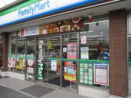 コンビニ　ファミリーマート北小岩六丁目店（コンビニ）まで452m