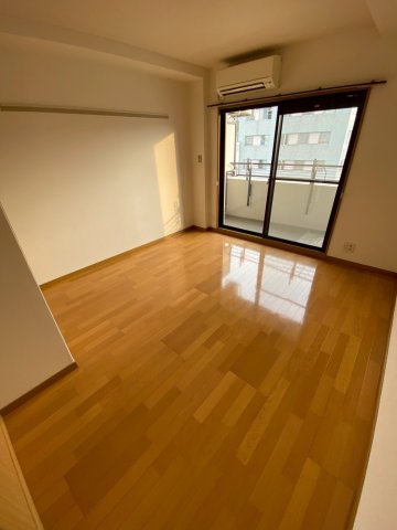 居室・リビング　ゆったりとした居間です