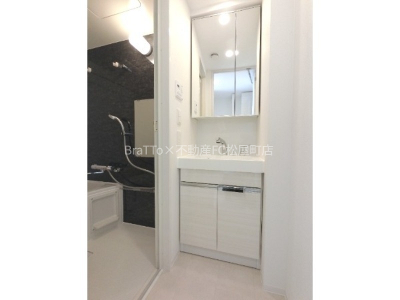 洗面設備　脱衣場