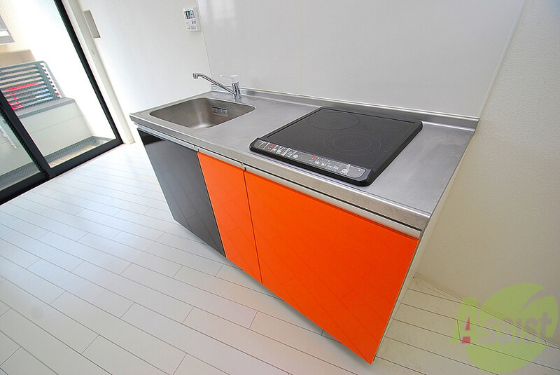 キッチン　２口ＩＨ。キッチンもおしゃれなので美味しいご飯が作れますよ。