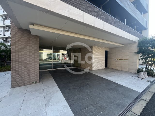 エントランス　サムティ上新庄レジデンス　エントランス