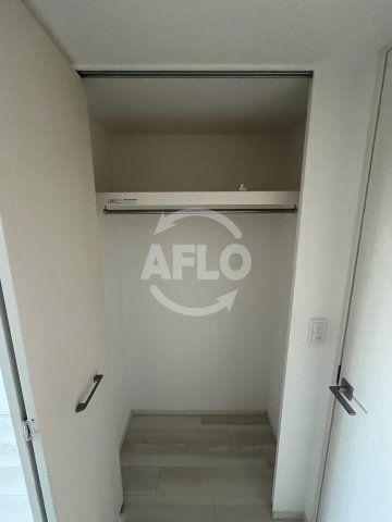 収納　サムティ上新庄レジデンス　クローゼット