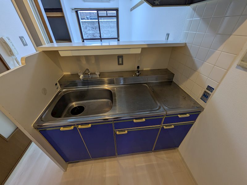 キッチン　同物件同号室の室内写真です。(102号室)