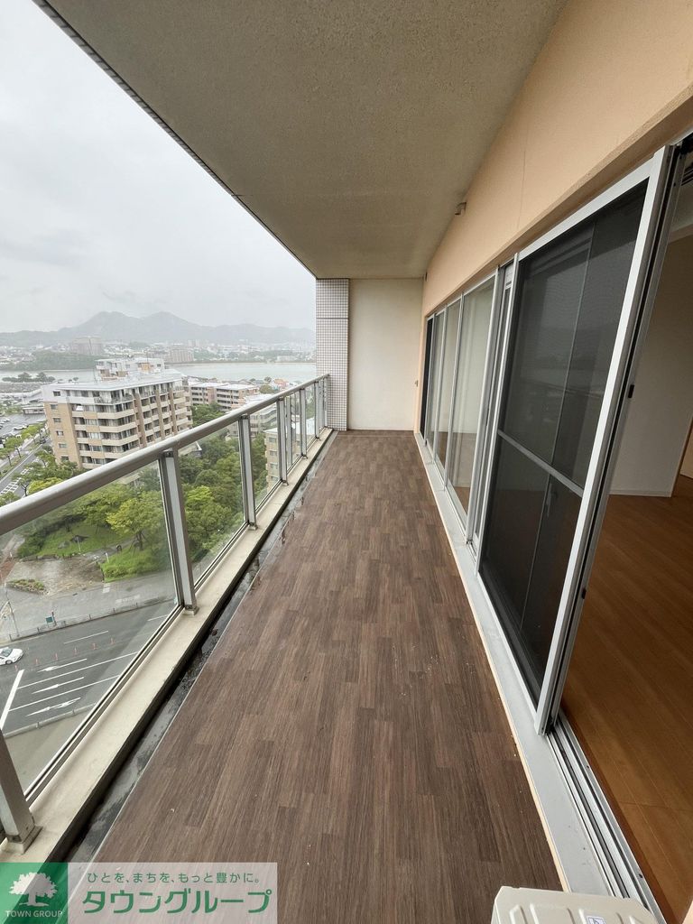 バルコニー　バルコニー