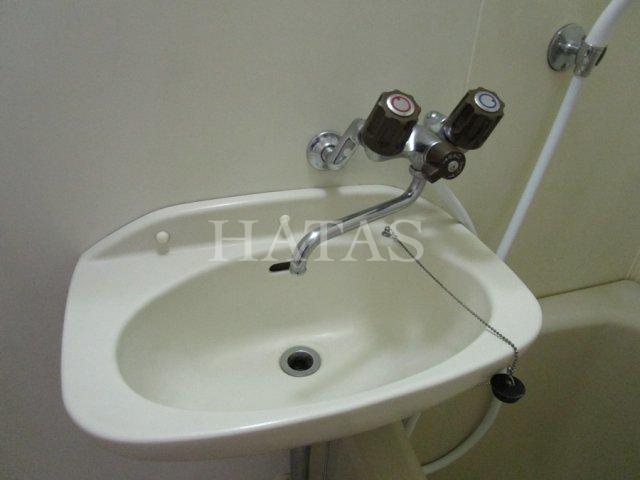 洗面設備　同物件別部屋です。