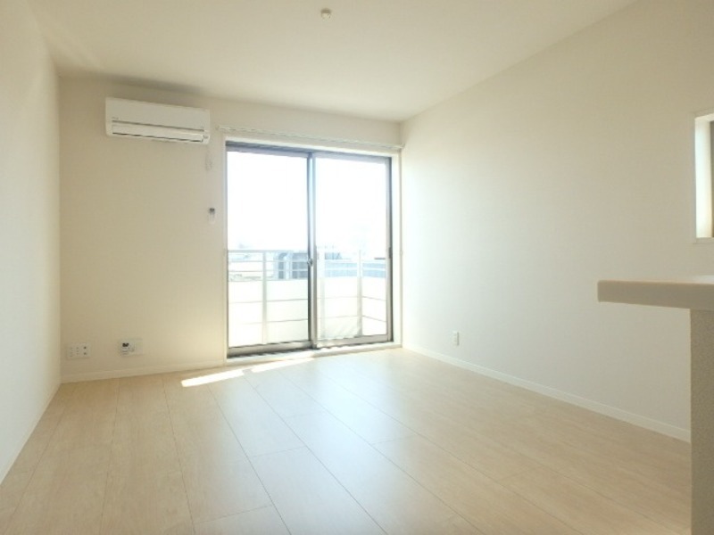 居室・リビング　図面と現状に相違がある場合には現状を優先