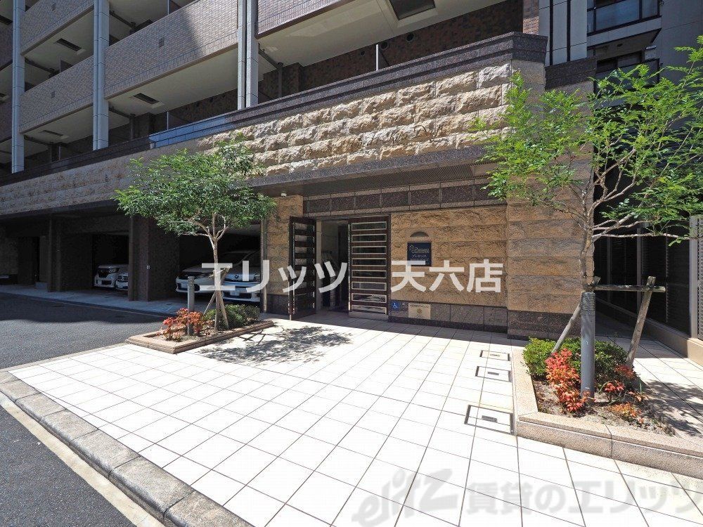 エントランス　エントランス