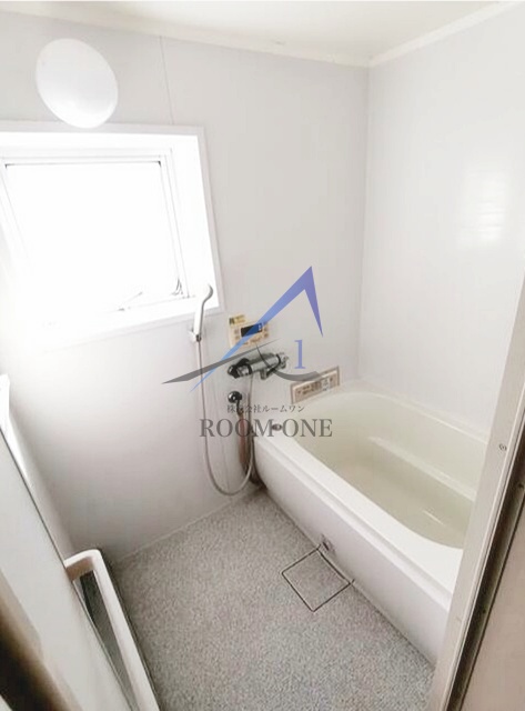 バス・シャワールーム　お風呂です。