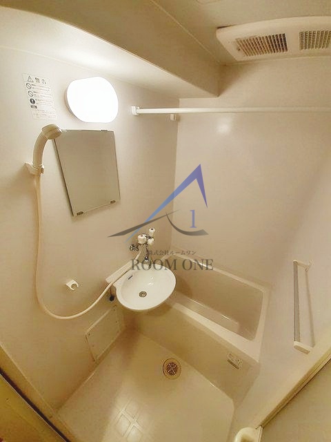 バス・シャワールーム　お風呂です。