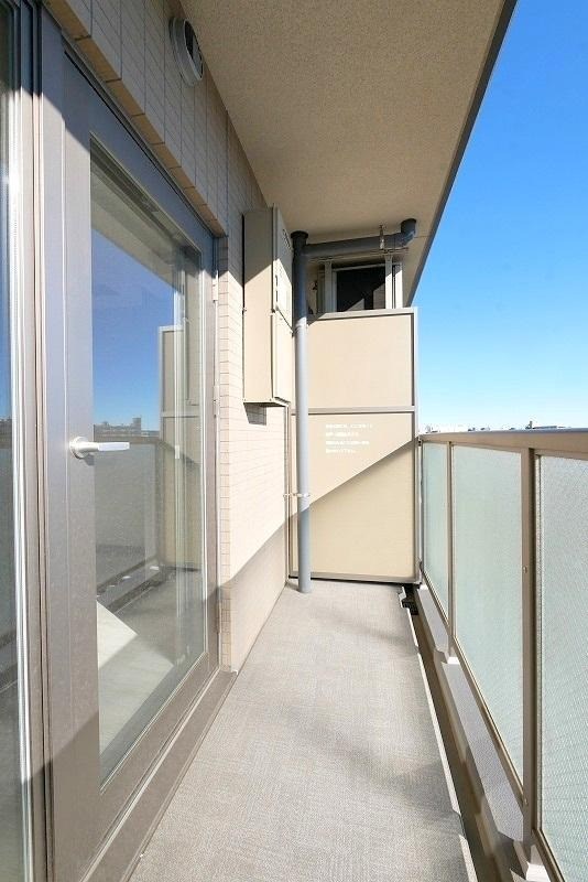 バルコニー　※同物件、別部屋の写真です。