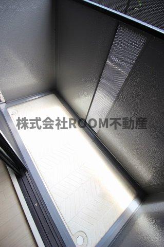 バルコニー　お洗濯にも便利なバルコニー付き