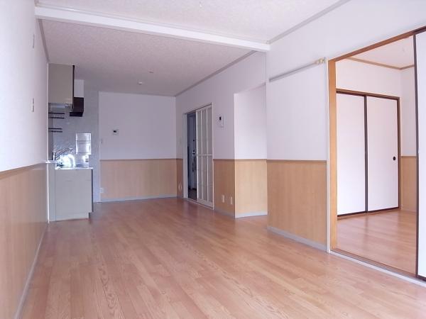 居室・リビング　内装