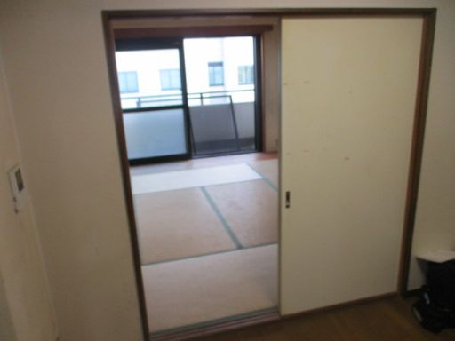 居室・リビング　日本らしい落ち着いた雰囲気の和室です