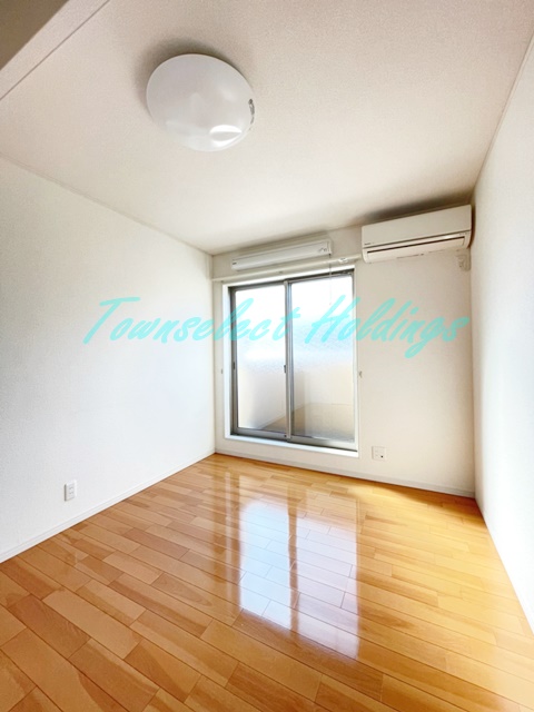 居室・リビング　南西向き・日当たり良好なリビング