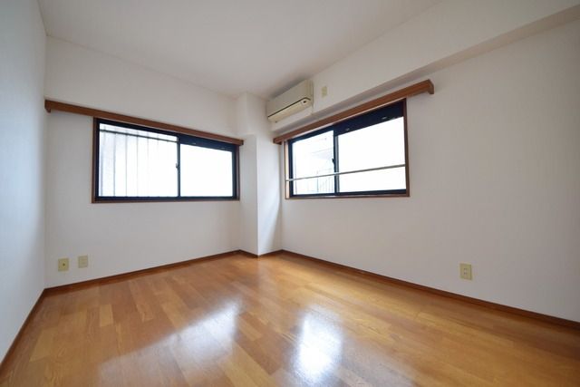 居室・リビング　★６帖の洋室です★