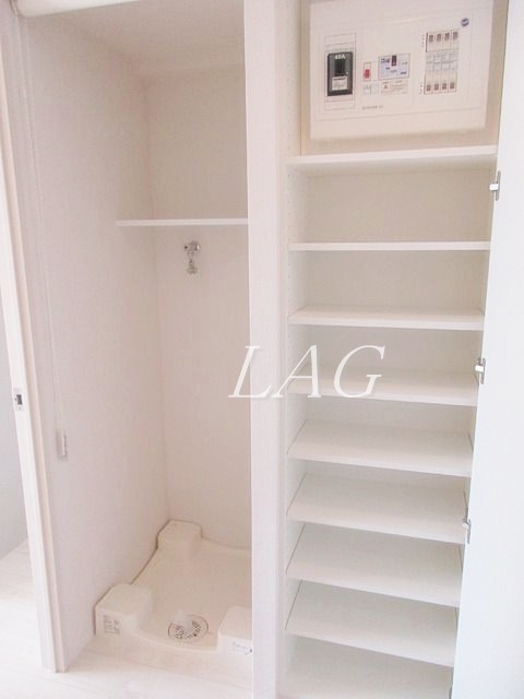 その他設備　室内洗濯機置き場になります。