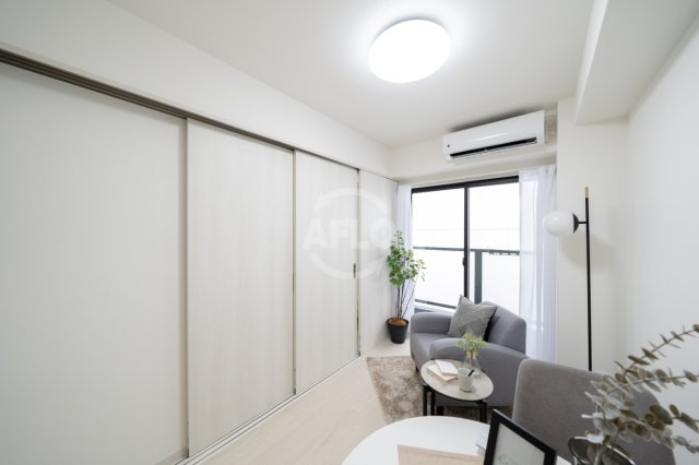 居室・リビング　NU長居公園　リビング