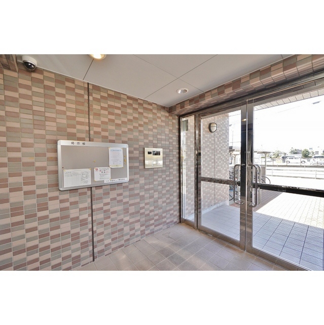 エントランス　お問い合わせは美濃善不動産駅前店へ！