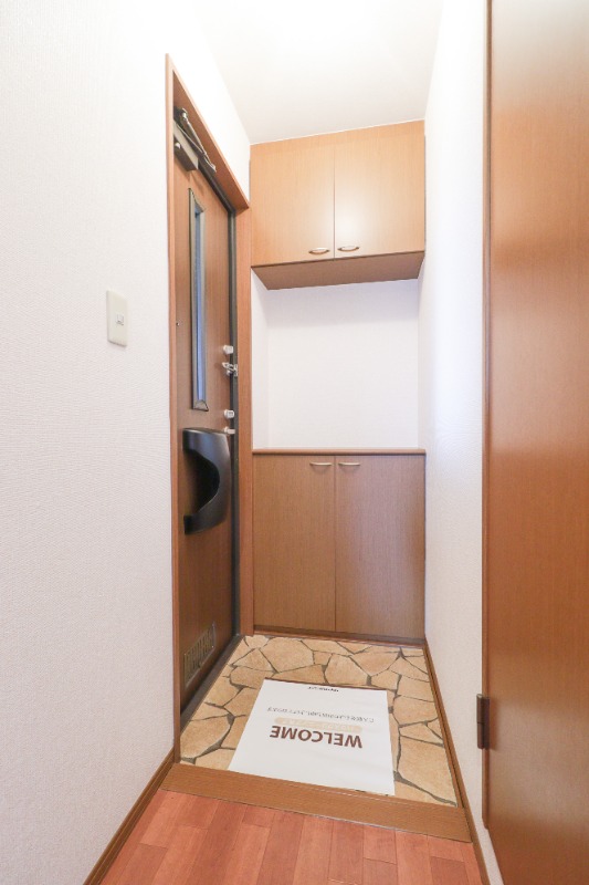 玄関　図面と現状に相違がある場合には現状を優先．．．