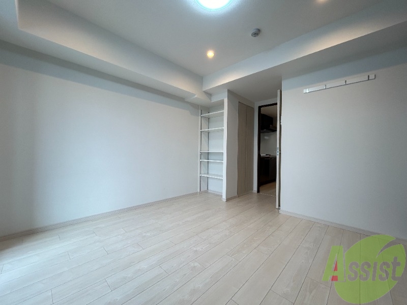 その他部屋・スペース　１Ｋですがベッドも充分入る広さですね。