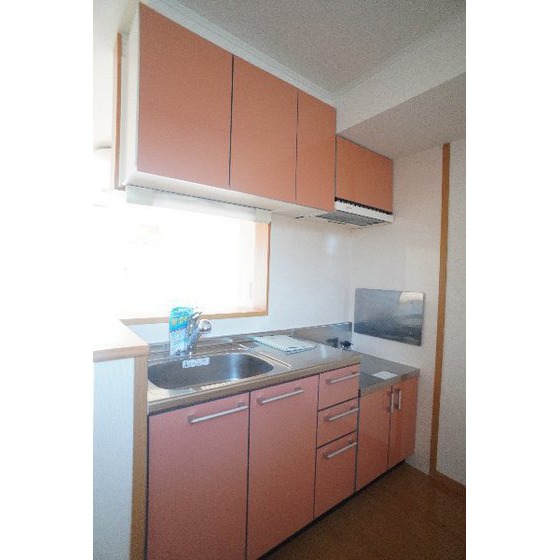 キッチン　※同仕様、別の部屋の写真です