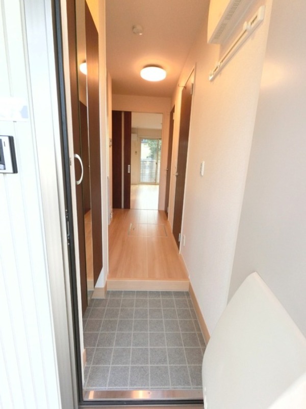 玄関　図面と現状に相違がある場合には現状を優先