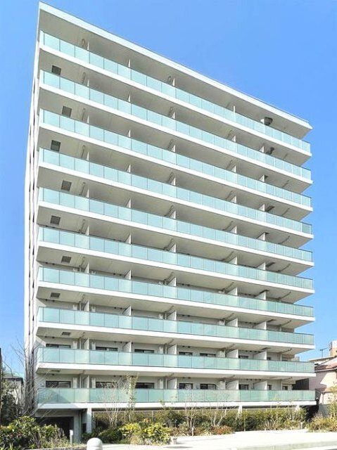 建物外観　オートロック完備