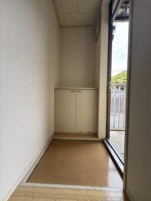 野崎ハイツの玄関写真