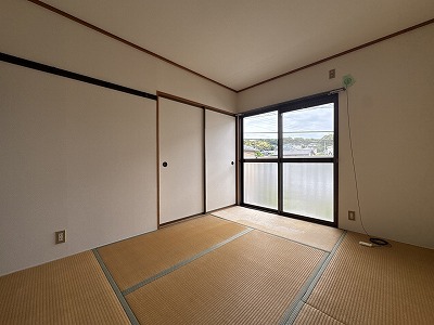 野崎ハイツの居間写真