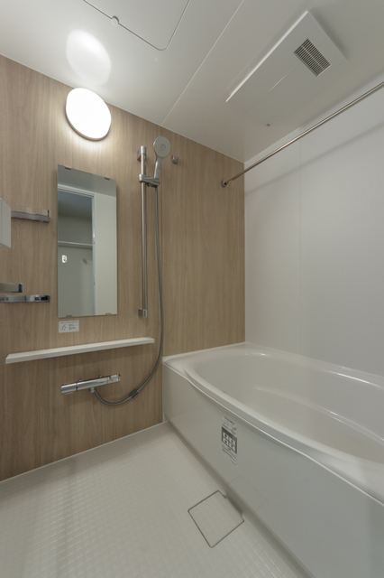 バス・シャワールーム　※写真は同タイプ住戸です。