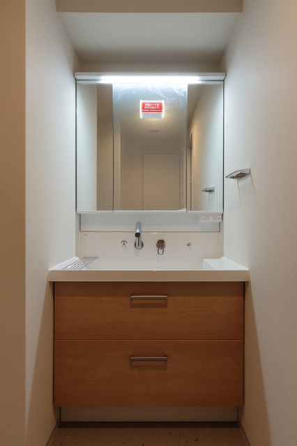 洗面設備　※写真は同タイプ住戸です。