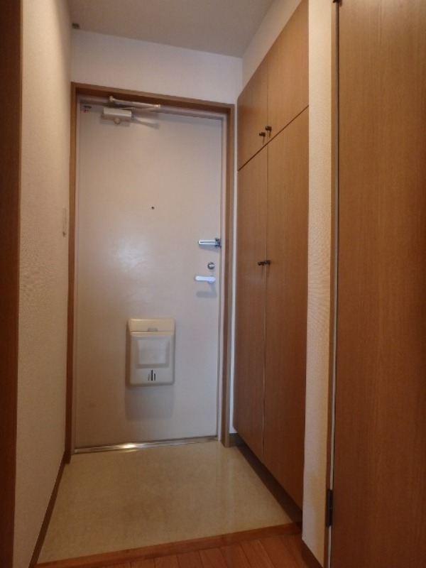 玄関　図面と現状に相違がある場合には現状を優先