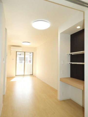 居室・リビング　ゆったり過ごせる居間です