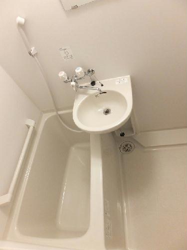 バス・シャワールーム　浴室乾燥機付き