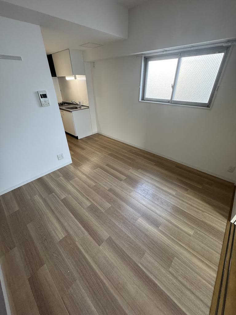 居室・リビング　明るいリビングです