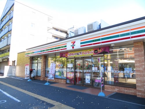 コンビニ　セブンイレブン 浦安堀江一丁目店（コンビニ）まで111m
